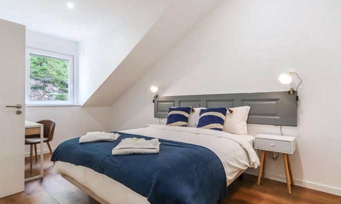 Santo Condestavel Apartment | Vita Portucale | Campo de Ourique River View 3E