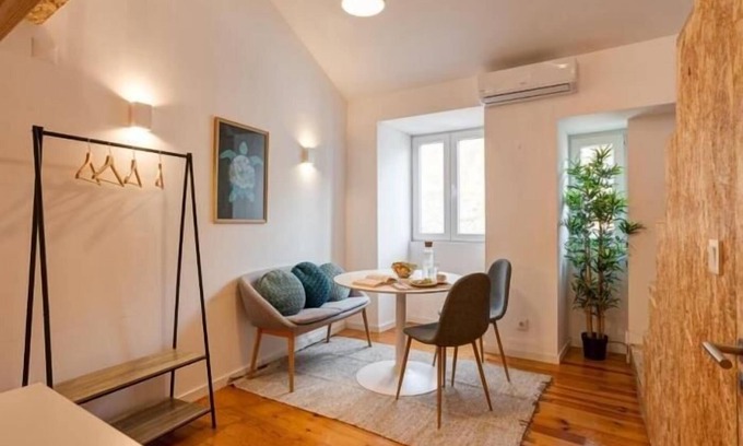 Santos Apartment | Vita Portucale | Santos Loft Mezzanine