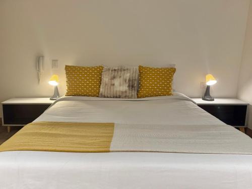 Chapinero Apartment | VITRa VISTA A LA CIUDAD ILUMINACION COMODIDAD