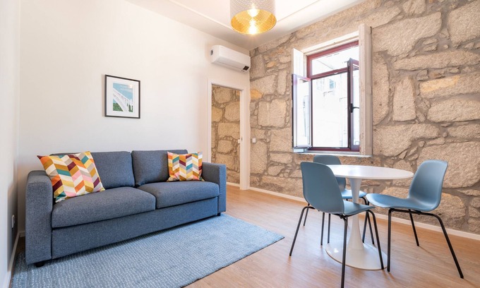 Lordelo do Ouro e Massarelos House | VIVA Serralves Vintage House 2