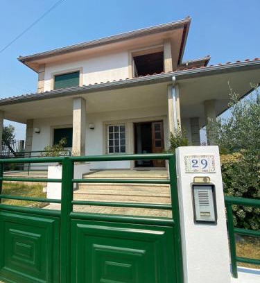 Fareja Villa | Vivenda Juliano Freitas