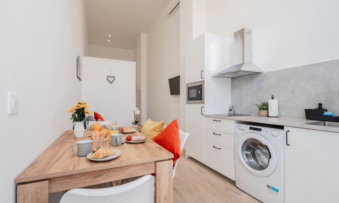 En Corts Apartment | VLC Yako Suite