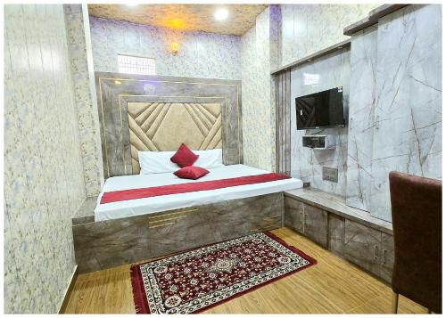 Varanasi Hotel | VNS - HOTEL PREMIUM KASHIKA GUEST HOUSE - Best Hospitality & Comfortable Room In Varanasi - Full Air Conditioning Rooms - Free Wi-Fi & - BEST GUEST HOUSE IN VARANASI