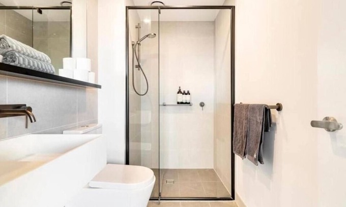 Clayton South Apartment | Vrbo Property