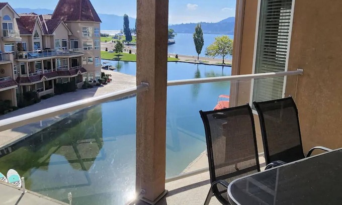 North End Condo | Vrbo Property