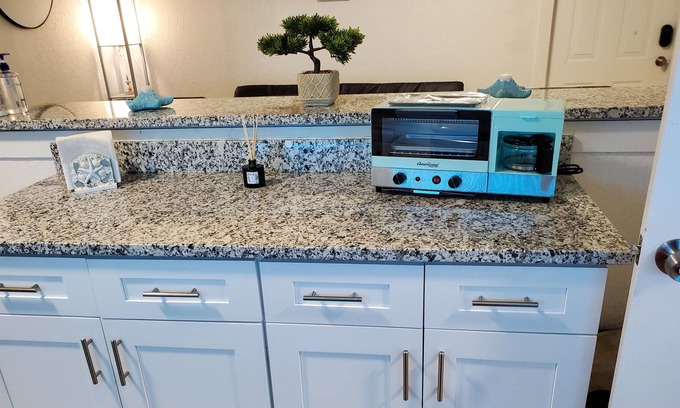 Spring Hill Apartment | Vrbo Property
