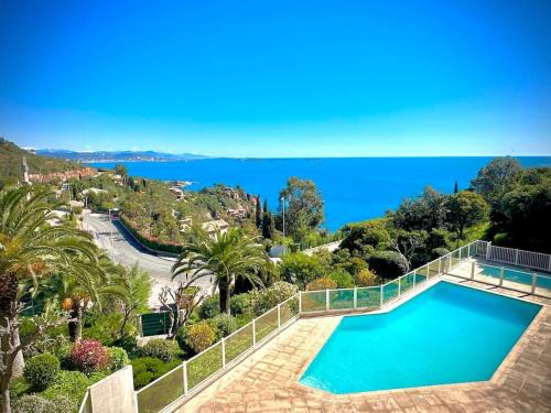 Theoule-Superieur Apartment | Vue mer - Refait à neuf - Clim - Parking - 4 personnes