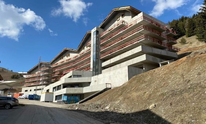 Auris Condo | Vue sur la Montage ! Apt avec Terrasse +Piscine