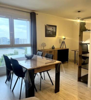 Ile Beaulieu Apartment | VULCAIN 2, 11ème, Ile de Nantes, 4pers, parking inclus