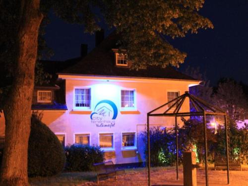 Daun House | Vulkaneifel Comfortable holiday residence