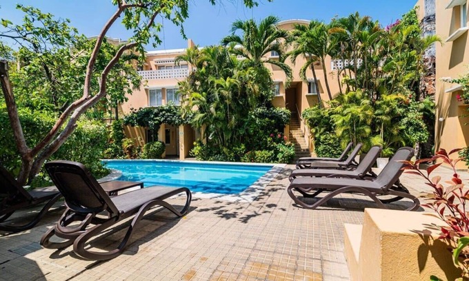 Cartagena Walled City Apartment | w* | Awesome 2BR w/Pool and AC in Getsemani