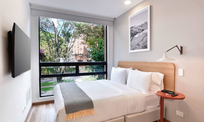 Chico Norte Apartment | w* | Cozy Loft w/Great Deco in Bogota