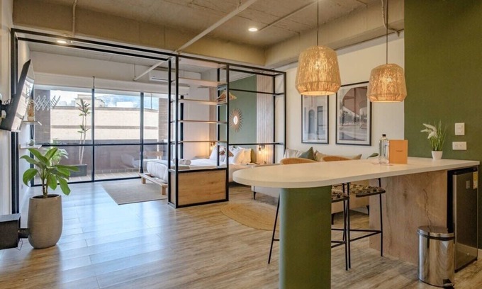 Laureles Apartment | w* | Divine Loft w/balcony and ac in Laureles