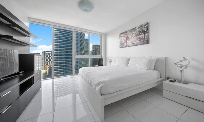 Downtown Miami Apartment | W Miami - LUXURY condo w/Amazing Views