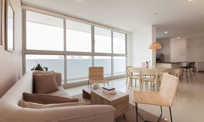 Manga Apartment | w* | Modern 3BR w/AC in Cartagena