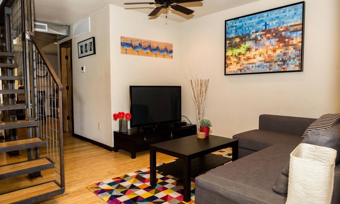 Waco Condo | Waco's Only Boutique Hotel - Minutes from Magnolia Market on Campus