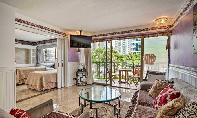 McCully - Moiliili Condo | Waikiki: Walking Distance 30 Night Minimum