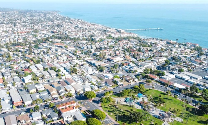 San Clemente Condo | Walk to Beach! - Gorgeous San Clemente Cottage
