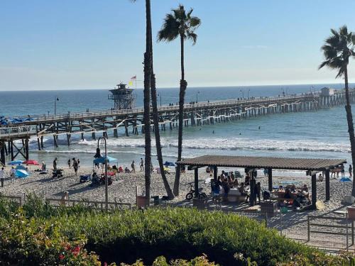 San Clemente Apartment | Walk to Beach - KING Apt In #1 Area - AB