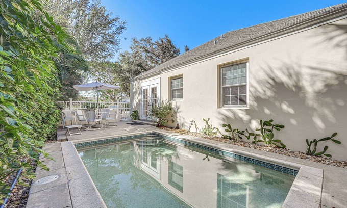 Coquina Sands House | Walk to Beach: Old Naples Escape w/Private Pool!