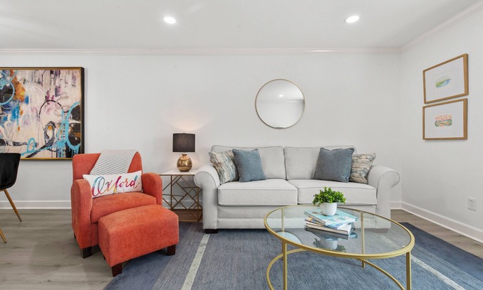 Oxford Condo | Walk to Campus, Short Drive to the Square!