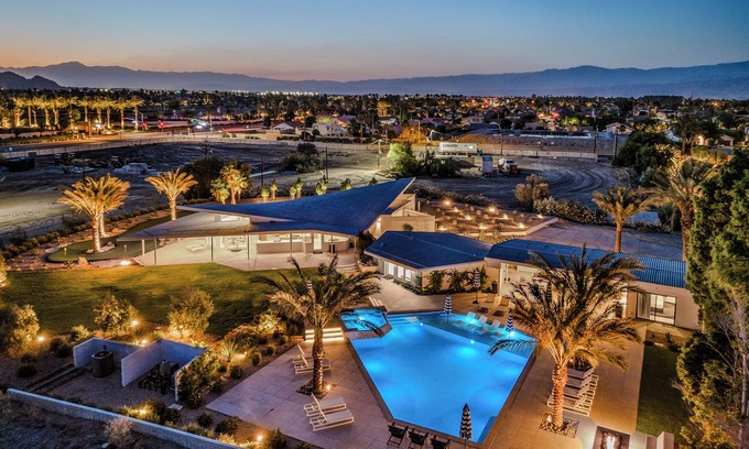 Desert River Estates House | Walk to Coachella! Sleeps 16+, Mountain views - with pool & spa, Private 2-acres