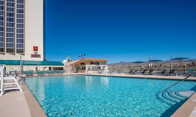Laughlin Hotel | Walk to Entertainment & Riverwalk! Spacious, Pool, Casino, Game Room, Bars!