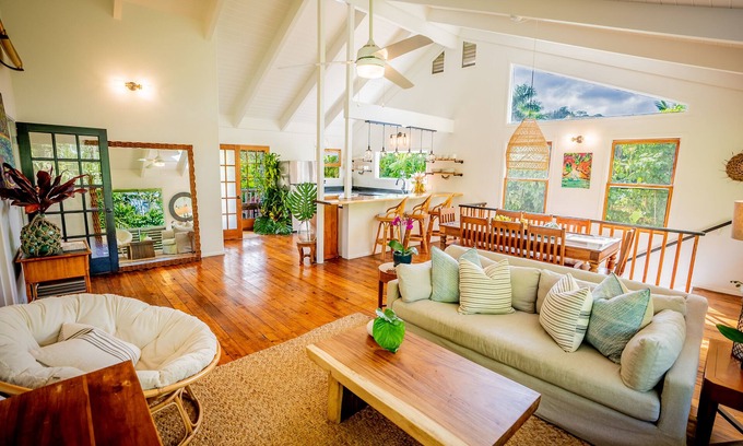 Hanalei House | Walk to Hanalei Bay&Town. Waterfalls&Mountain Views. A/C, FREE Surf,Sup,Bike.etc
