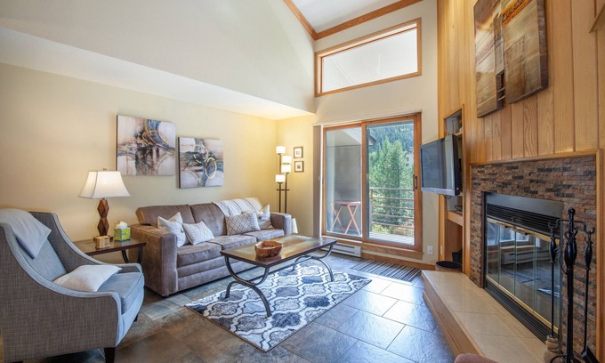 Mountain House Condo | Walk to Lift | Pool, Hot Tub & Biking
