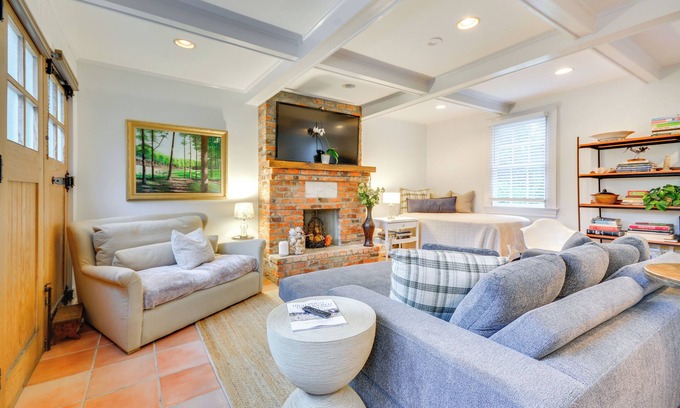 High Point House | Walk to Main St: Historic High Point Carriage Home