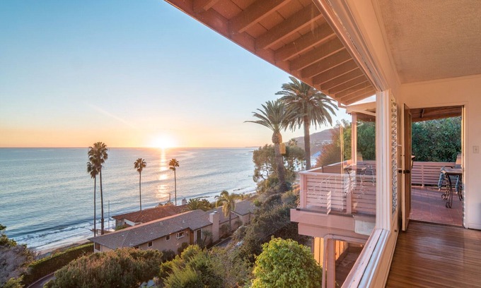 Pacific Palisades House | Walk to the Beach - Ocean View - Rare Gem
