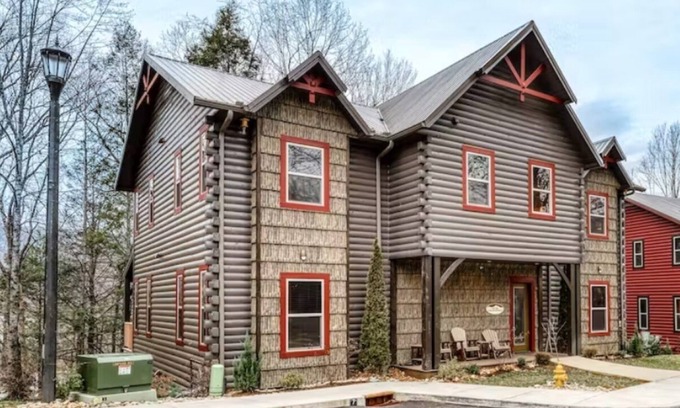 Gatlinburg Cabin | Walk to Town Gatlinburg-Sleeps 60! Hot Tub, Pool Access, Game & Theater Room