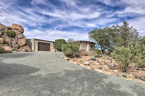 Prescott House | Walk to Watson Lake Private Prescott Home!