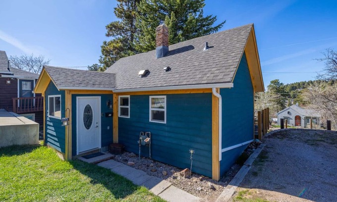 Deadwood House | Walsh's Studio Cabin