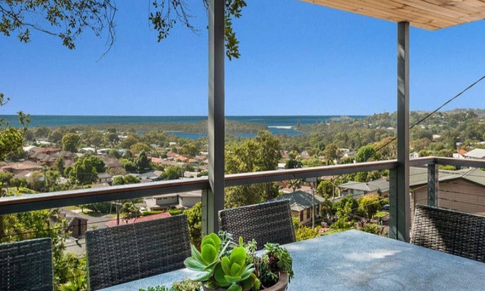 Wamberal House | Wamberal Beach House - Million Dollar Views