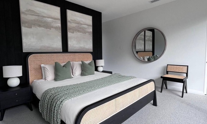 Yallingup House | WAMO Shack - Stunning new build on 100 acres.walking distance to wineries!