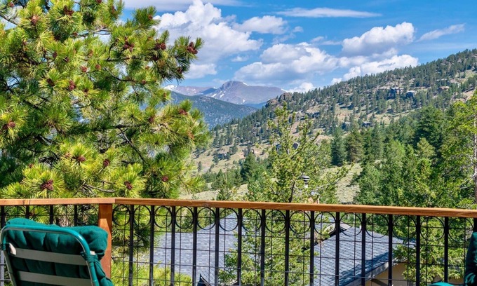 Windcliff Estates House | Wanderlust Luxury Vacation At Windcliff 3 Bedroom Condo by RedAwning