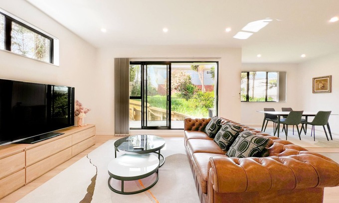 Campbells Bay House | Wanna Live In The Brand New House? Check This Out!