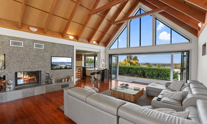 Ingleside House | Waratah Retreat a country retreat by the sea