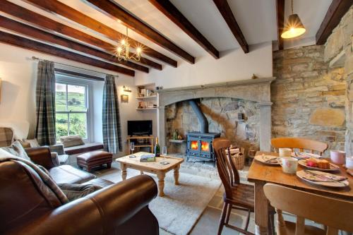 Feetham House | Wardell Hall Cottage