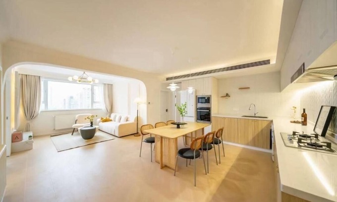 Huangpu Apartment | Warm 4Bedroom Apartment with Huangpu River View