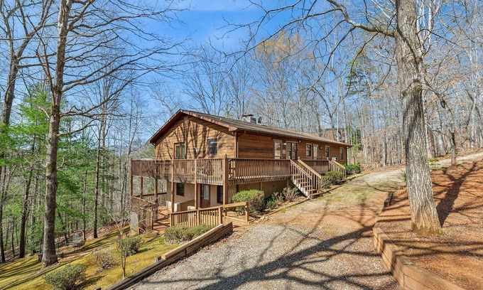 Lake Lure House | Warm and cozy cabin in Lake Lure, nestled in hardwood trees, peaceful home~ WiFi