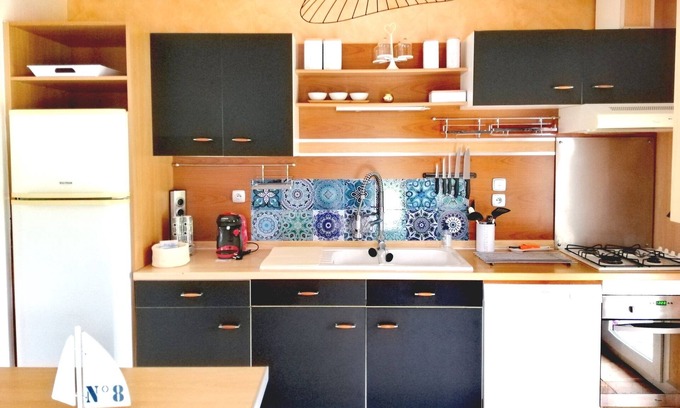 Porspoder House | Warm and family house with a view of Ouessant