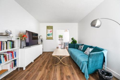 Dunbar House | Warm & Comfortable 5B2B Family Home Vancouver West