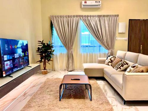 Hulu Kinta House | Warm & Cozy Home