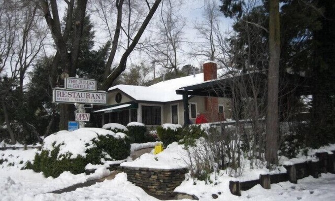 Julian House | Warm, Inviting Home, 1 mile to downtown Julian, pets welcome~ STR for 15+ years!