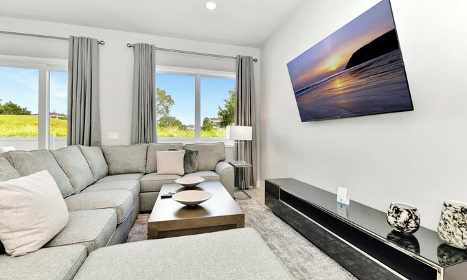 Reunion Condo | Warm & Welcoming Condo near Disney with Resort & Waterpark Access - B45-135