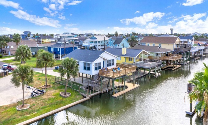 Jamaica Beach House | Water Front On The Canal | Boat Slip |Private Dock