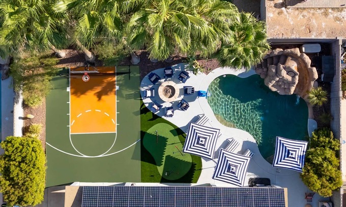 Alta Vista Estates House | Water Slide & Pool Basketball Court Sleeps 16