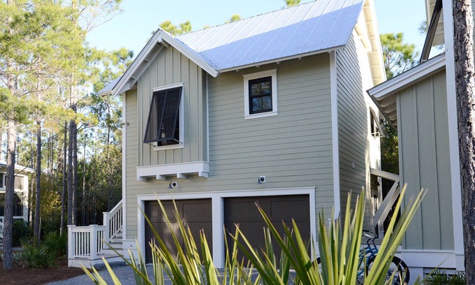 Watercolor House | WaterColor "Yum" |1 BR | Sleeps 4| Camp District |2 Bikes